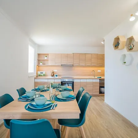 Mf Silverhome 402 *