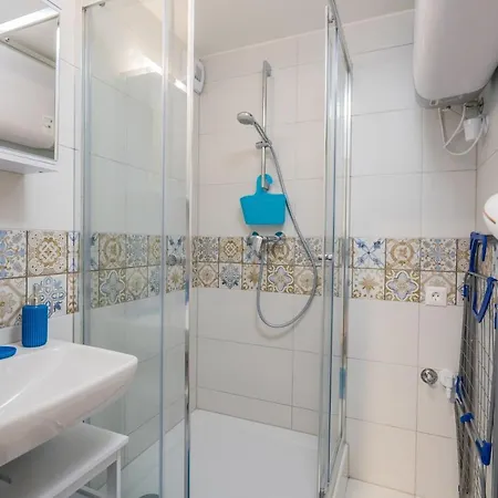 Mf Silverhome 402 *