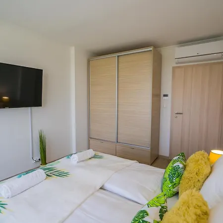 Mf Silverhome 402